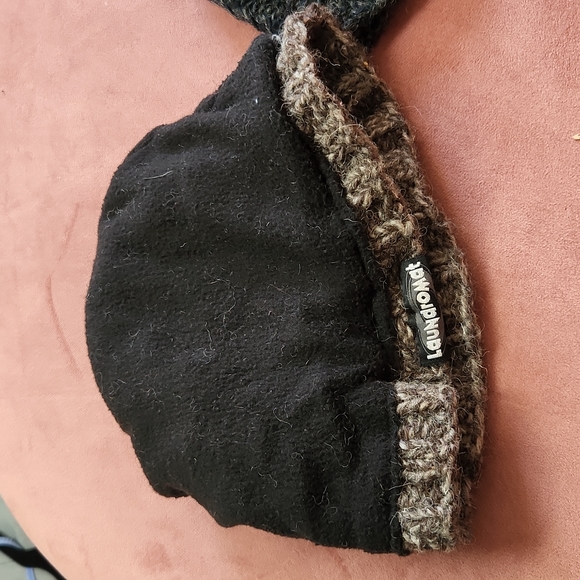 Wool beanies - Picture 2 of 2